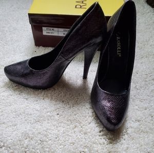 New Rasolli black metallic snake heels size 7
